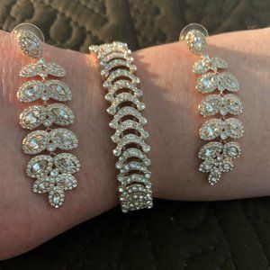 COMINING SOON!!!!!  ROSE GOLD SET!!!!! COMING SOON ROSE GOLD HAND PICKED SET